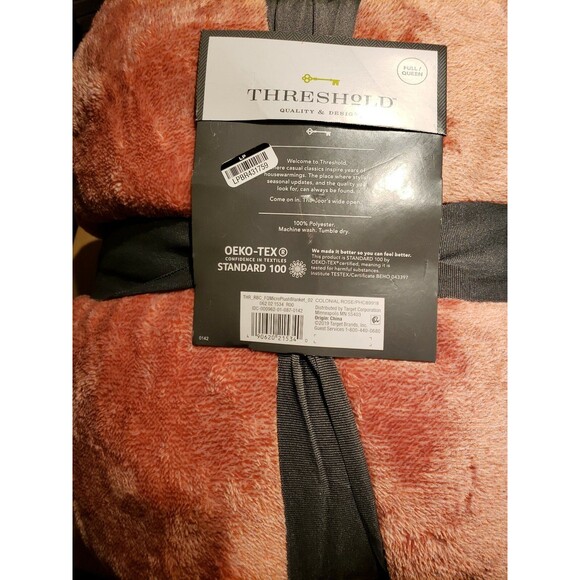 New! Threshold™ Fuzzy Blanket (Full/Queen) Coral - Picture 1 of 4